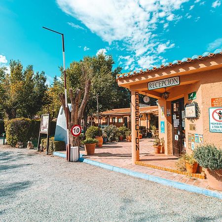 Camping & Bungalows Suspiro Del Moro Otura Exteriér fotografie