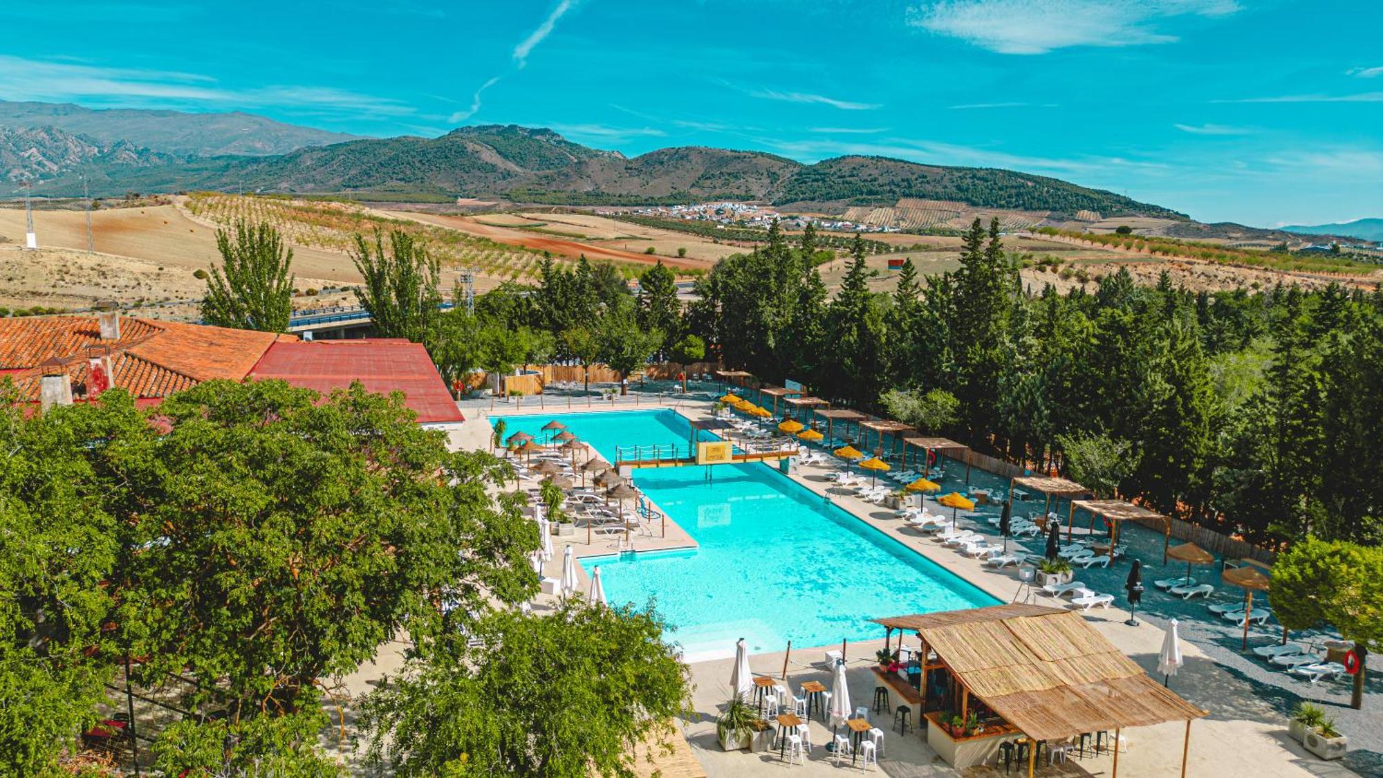 Camping & Bungalows Suspiro Del Moro Otura Exteriér fotografie